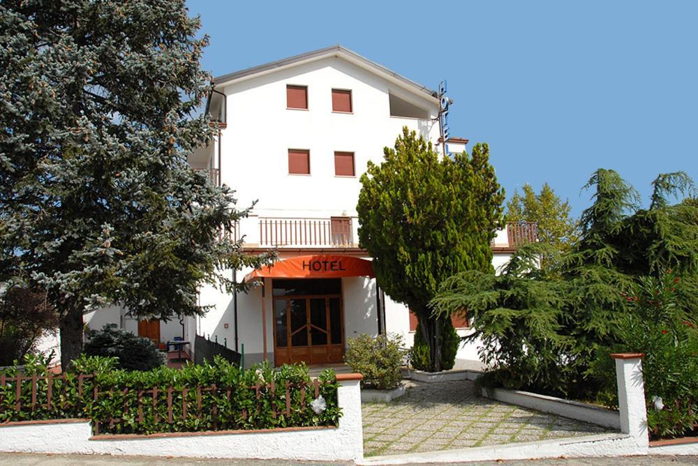 Hotel Del Duca Montedinove Exteriör bild